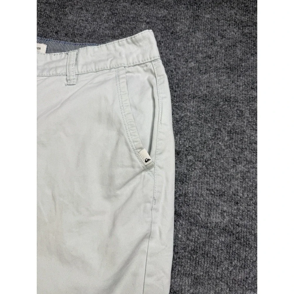 Quicksilver Flat Front Chino Shorts Men Straight Fit  100% Cotton Golf Casual 32